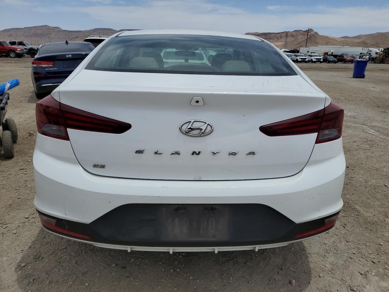 5NPD74LF2KH493657 2019 Hyundai Elantra Se