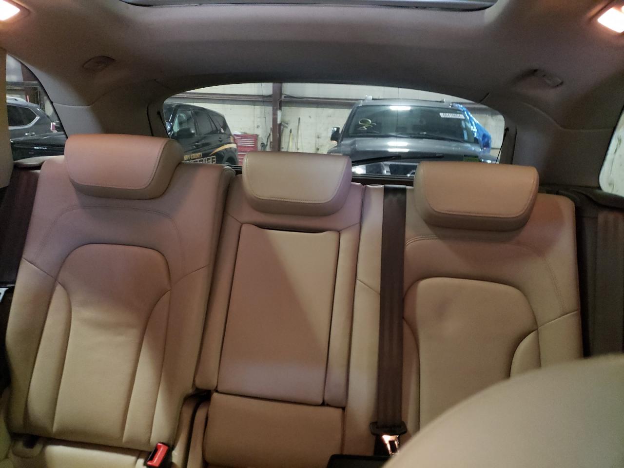 WA1LKAFP5AA078572 2010 Audi Q5 Premium Plus