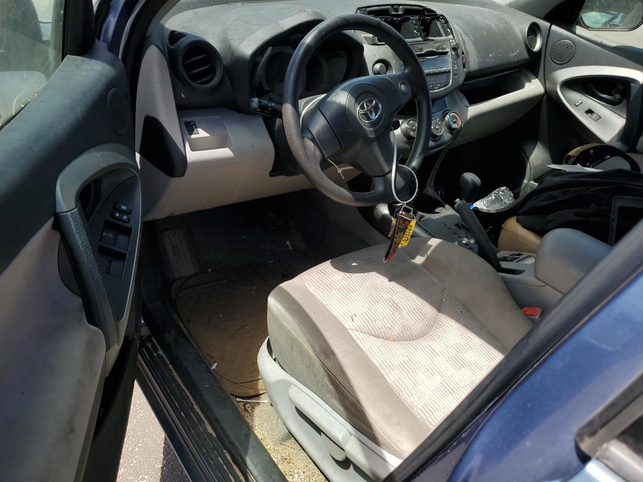 2T3ZF4DV0AW037940 2010 Toyota Rav4