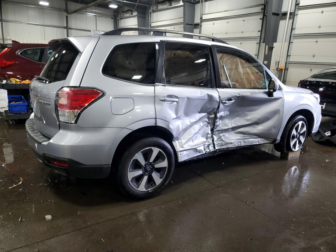 2017 Subaru Forester 2.5I Limited vin: JF2SJARC8HH423349