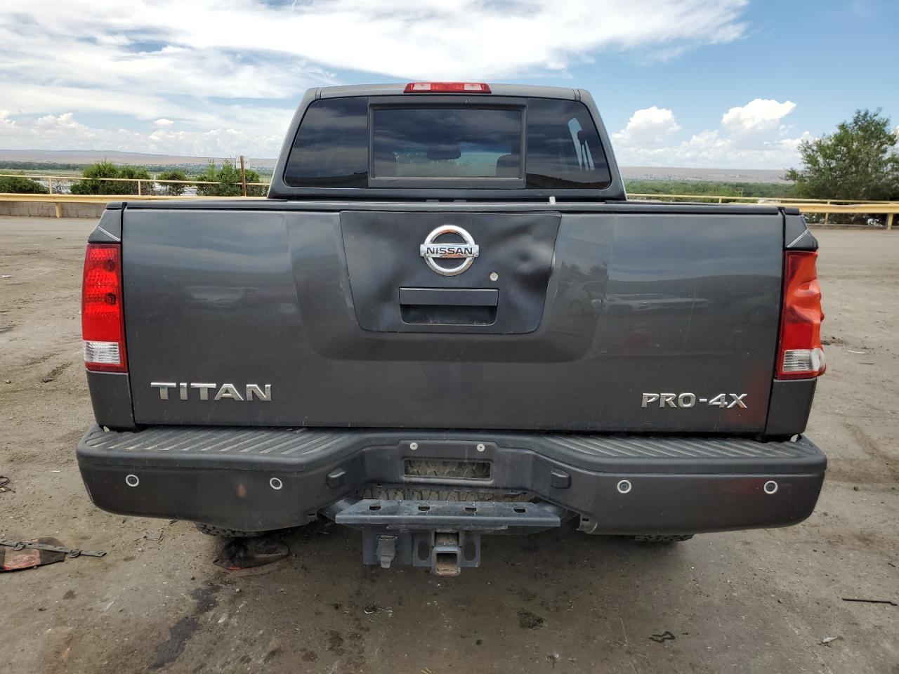 1N6AA0EC9CN304453 2012 Nissan Titan S