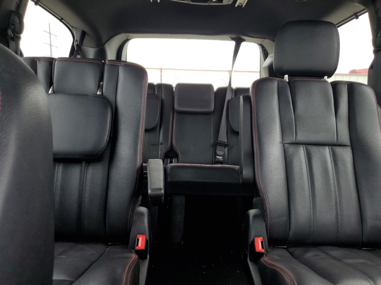 2C4RDGEG4HR681050 2017 Dodge Grand Caravan Gt