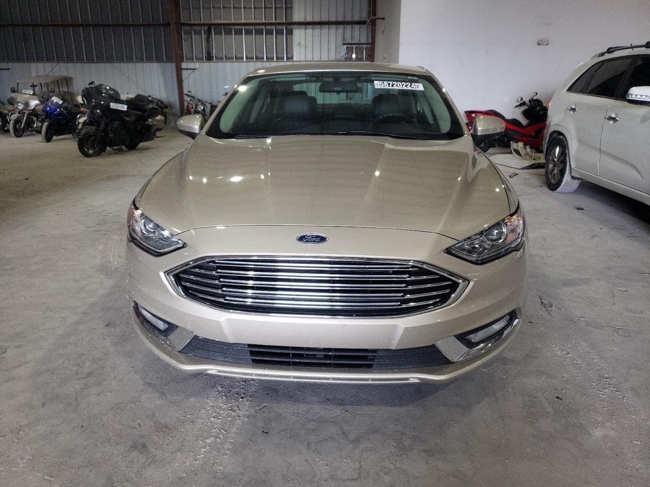 3FA6P0H74JR156704 2018 Ford Fusion Se