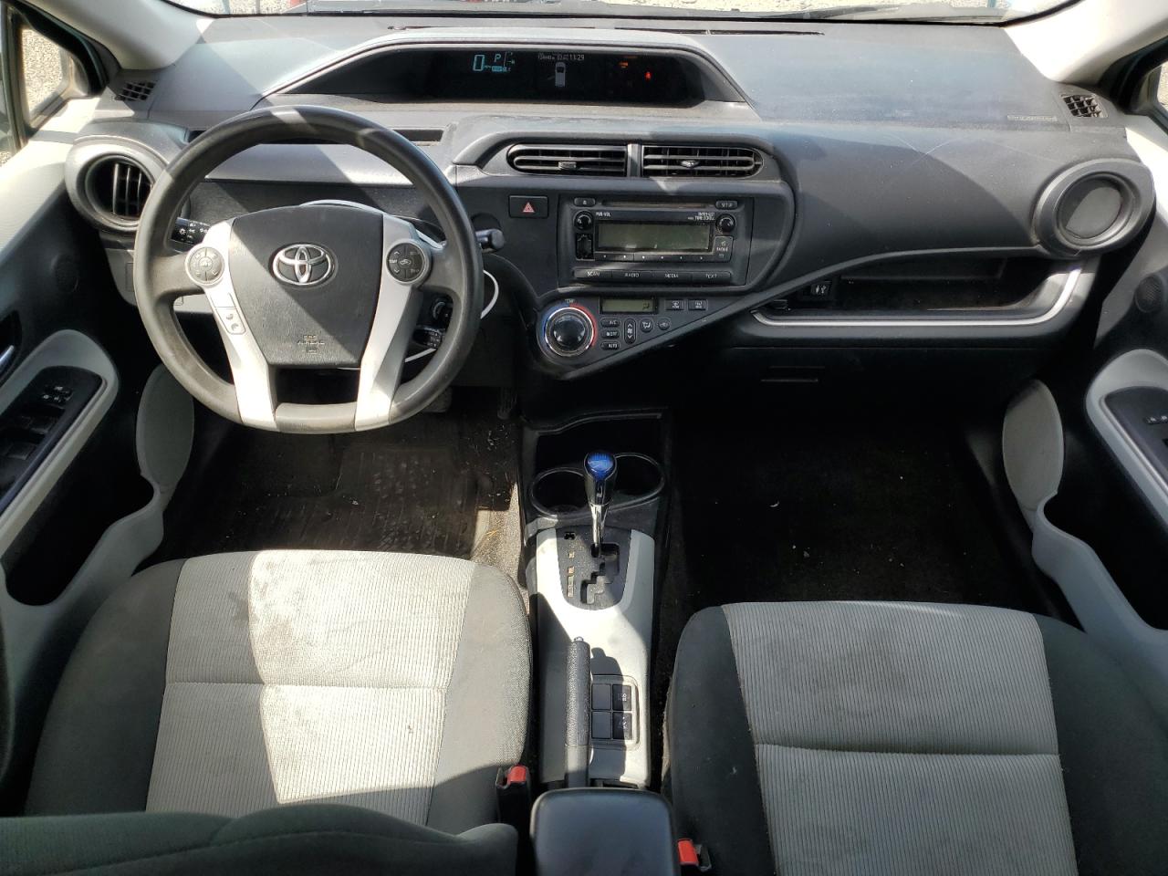 2014 Toyota Prius C vin: JTDKDTB31E1080805