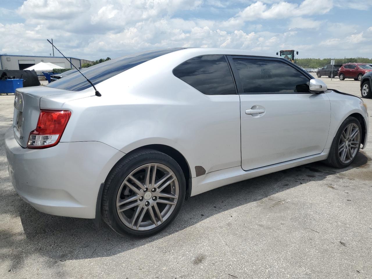 JTKJF5C72B3007051 2011 Toyota Scion Tc