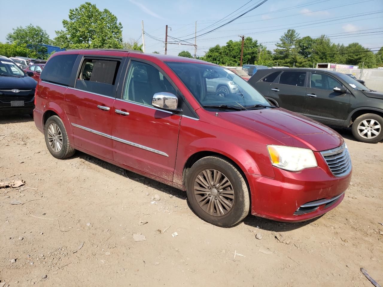 2C4RC1CG2ER285150 2014 Chrysler Town & Country Touring L