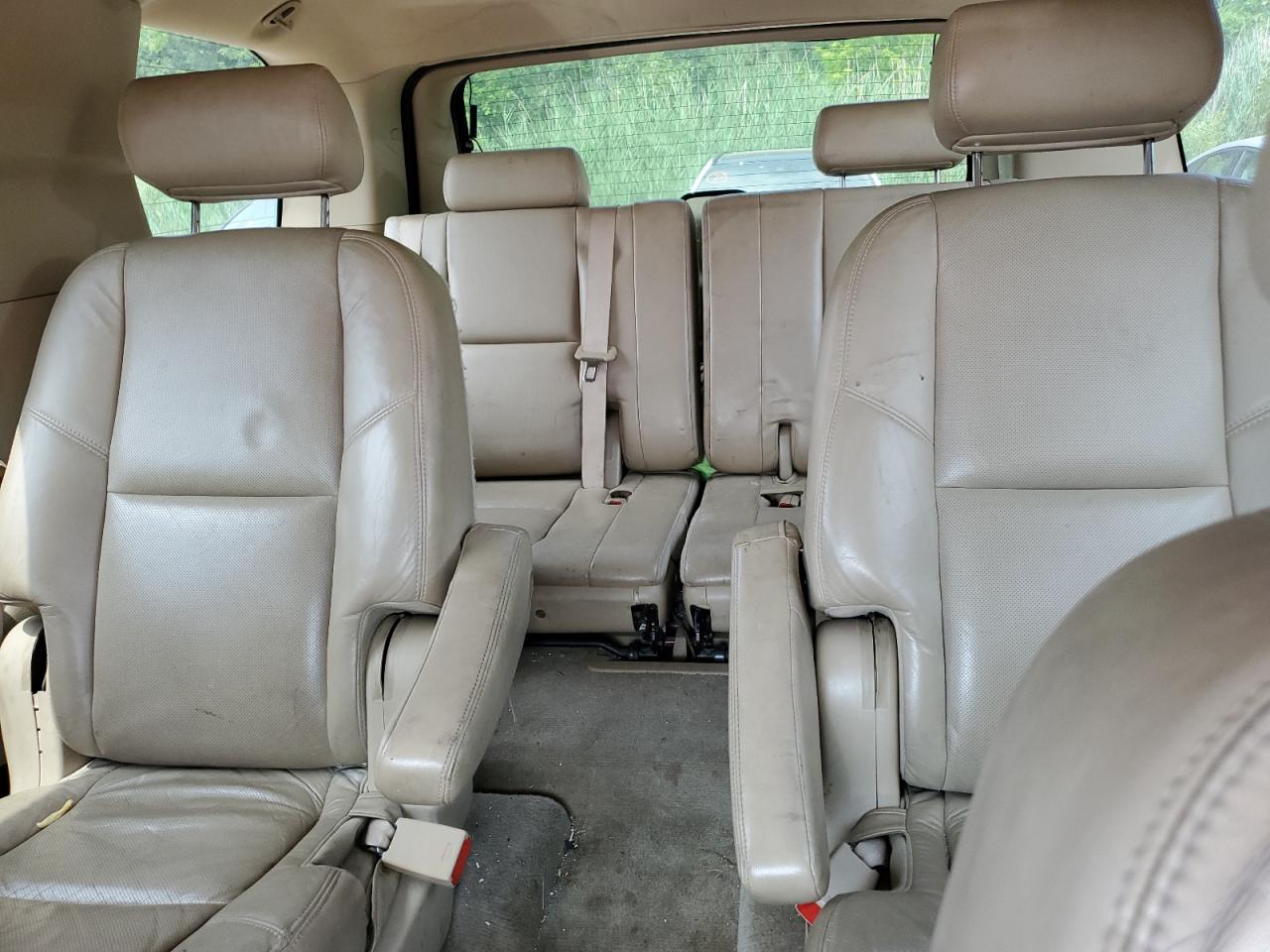 1GYUKAEF1AR110982 2010 Cadillac Escalade