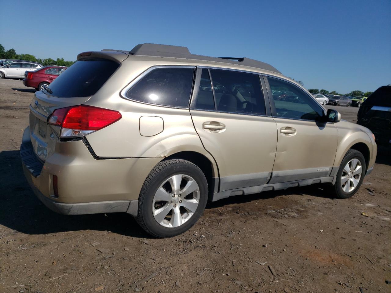 4S4BRDLC2A2378138 2010 Subaru Outback 3.6R Limited