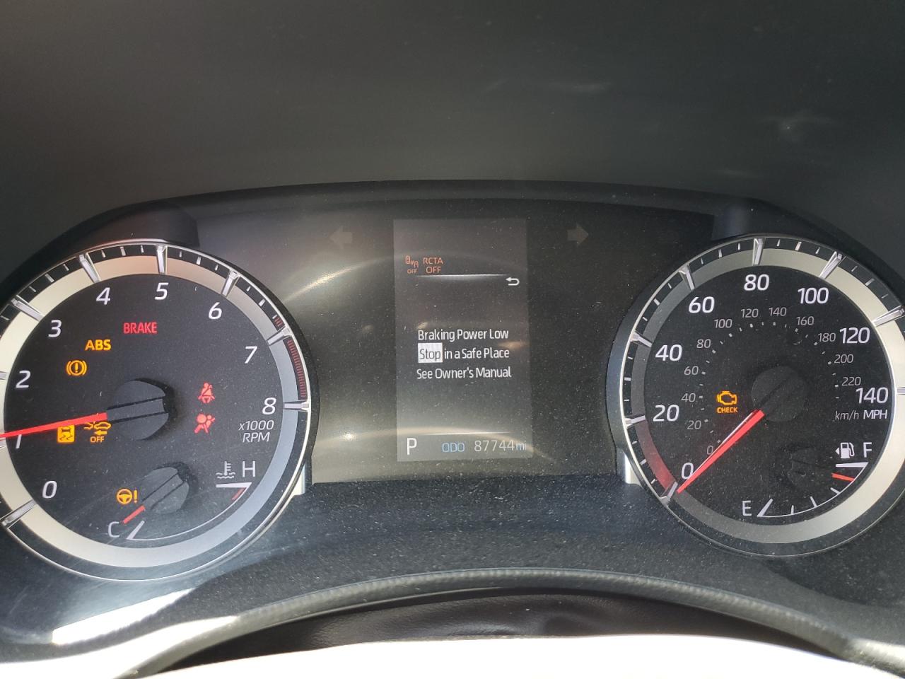 5TDBZRBH1MS534679 2021 Toyota Highlander L