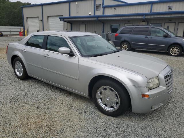 2006 Chrysler 300 - Image 4