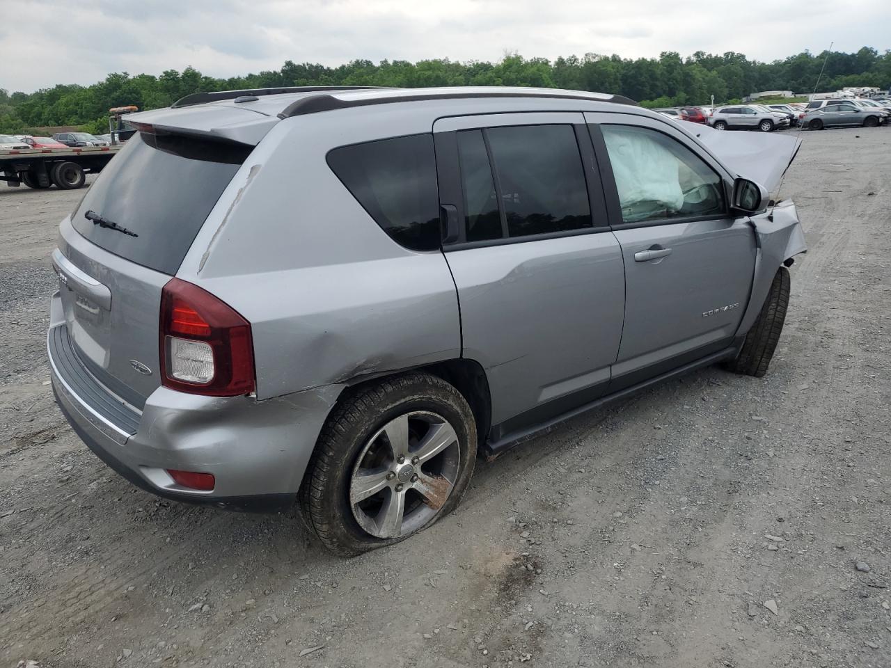 1C4NJDEB4HD176462 2017 Jeep Compass Latitude