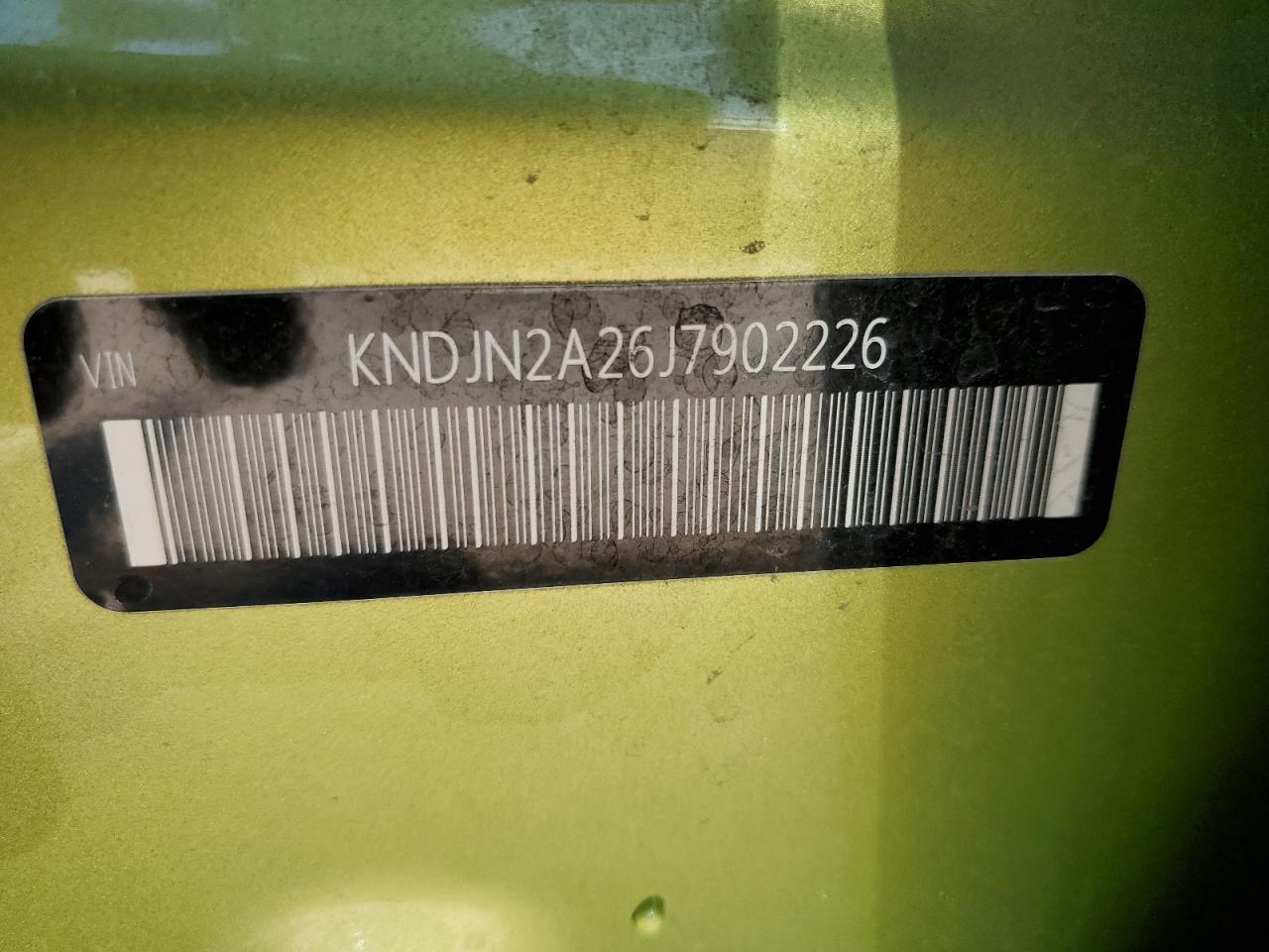 KNDJN2A26J7902226 2018 Kia Soul