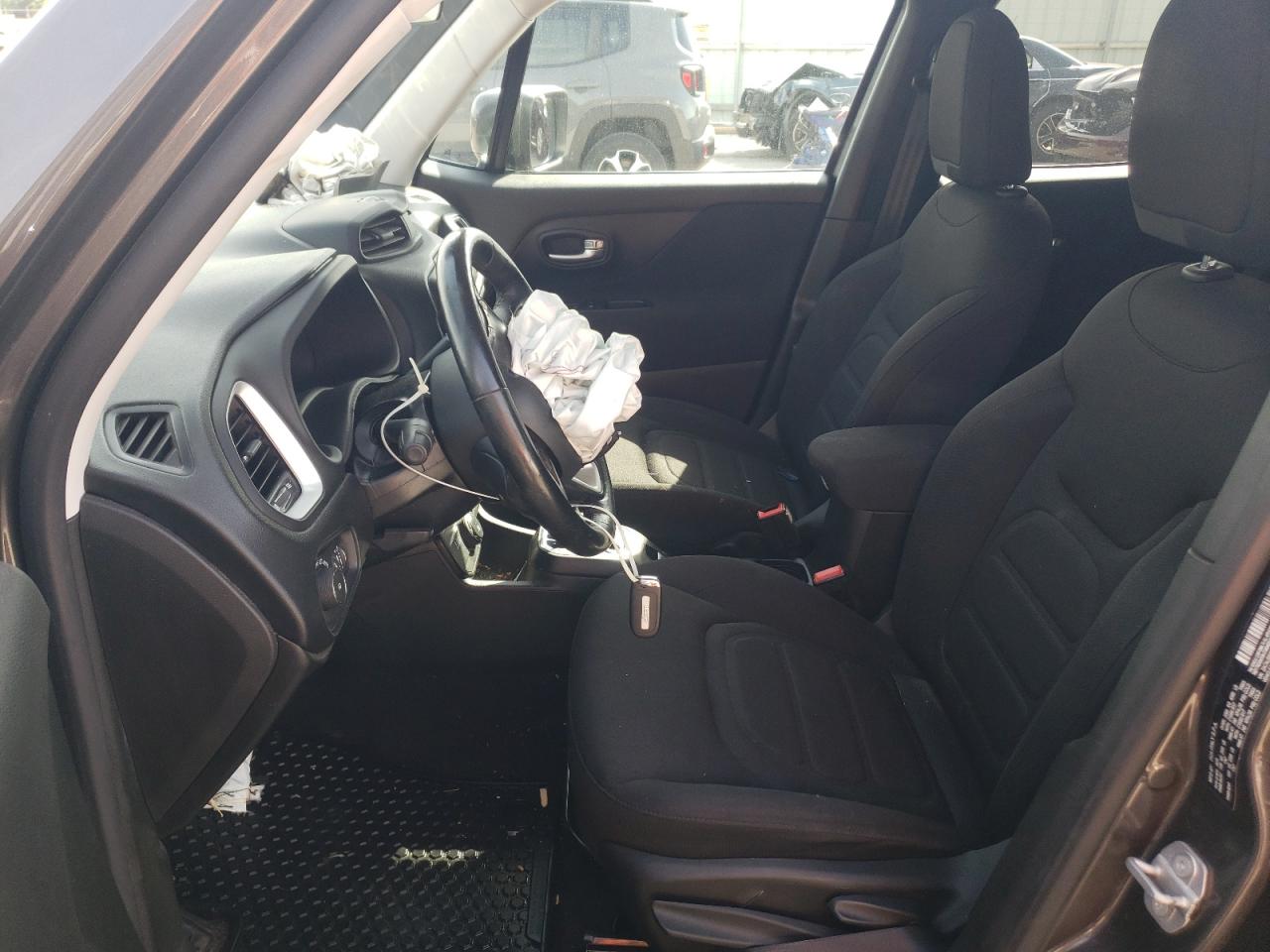 ZACNJBBB3KPK30154 2019 Jeep Renegade Latitude