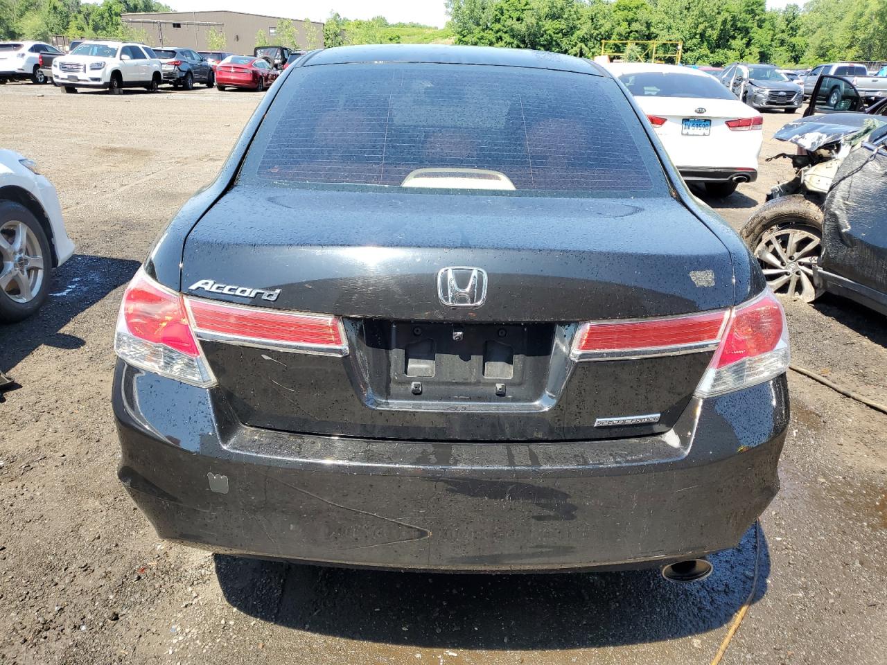 1HGCP2F6XBA062956 2011 Honda Accord Se