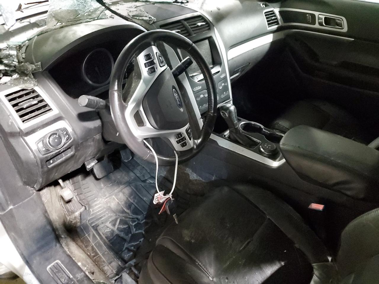 1FM5K8D83FGA76161 2015 Ford Explorer Xlt