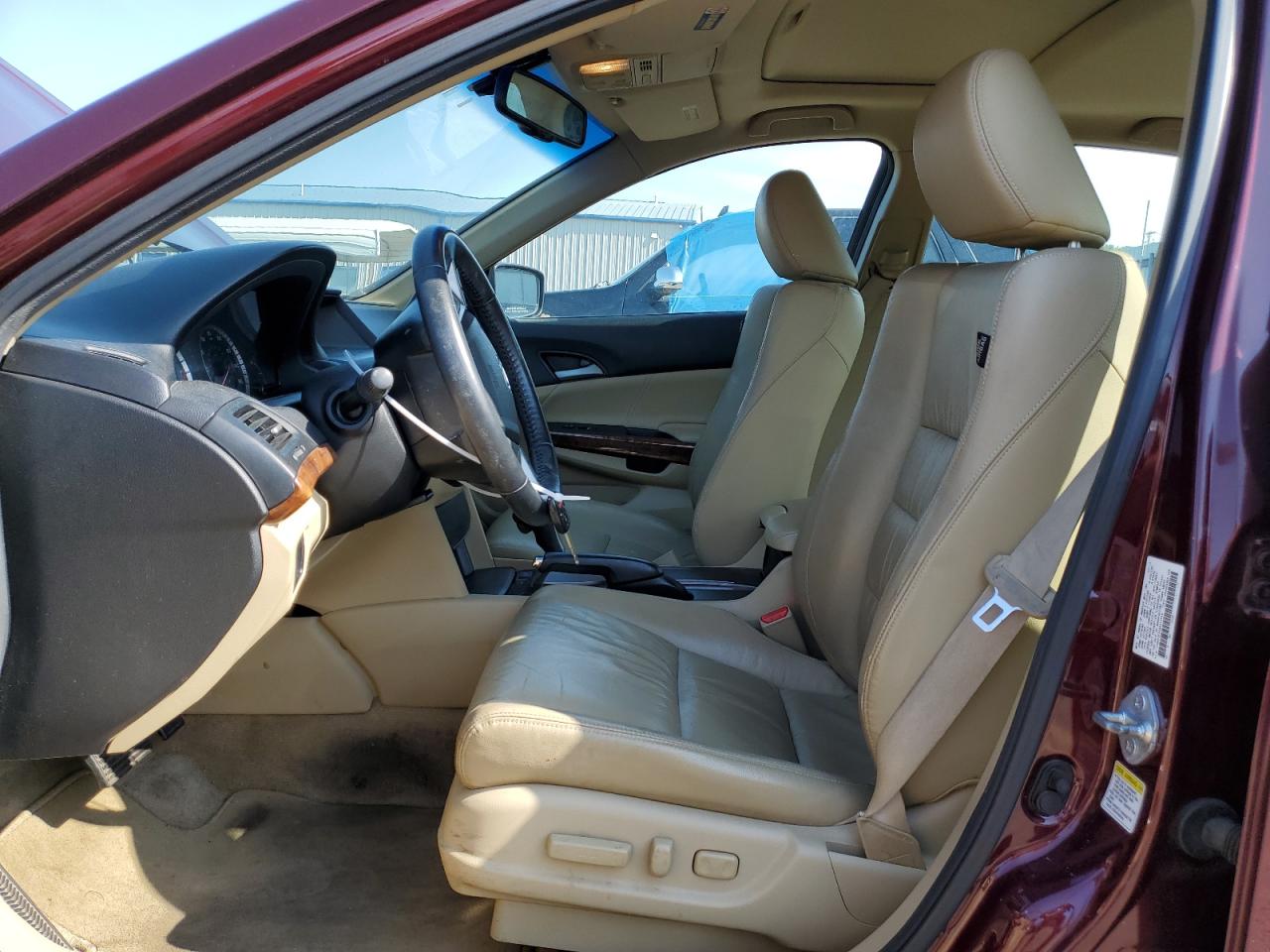 1HGCP3F82BA012639 2011 Honda Accord Exl