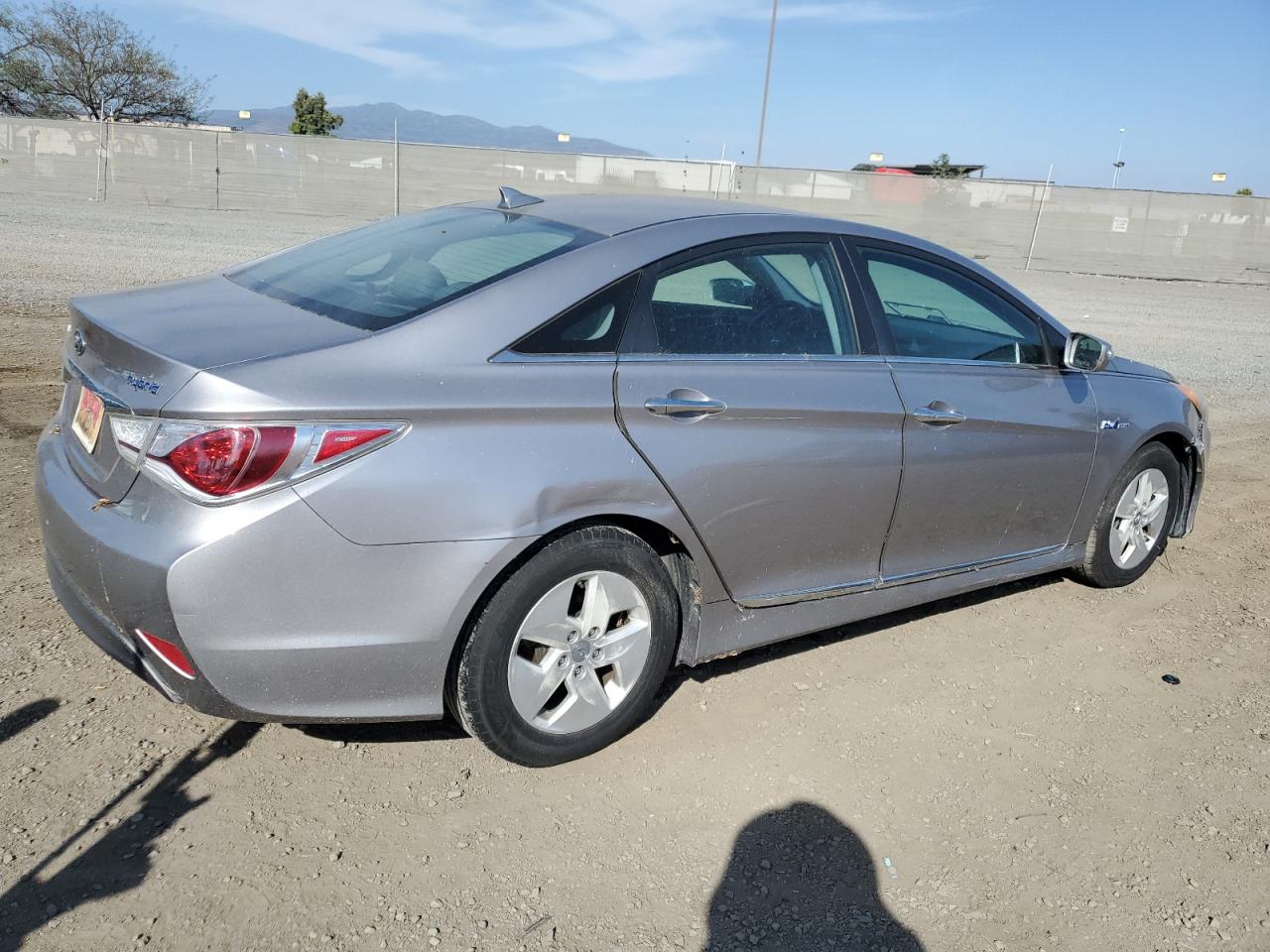 2012 Hyundai Sonata Hybrid vin: KMHEC4A46CA058047