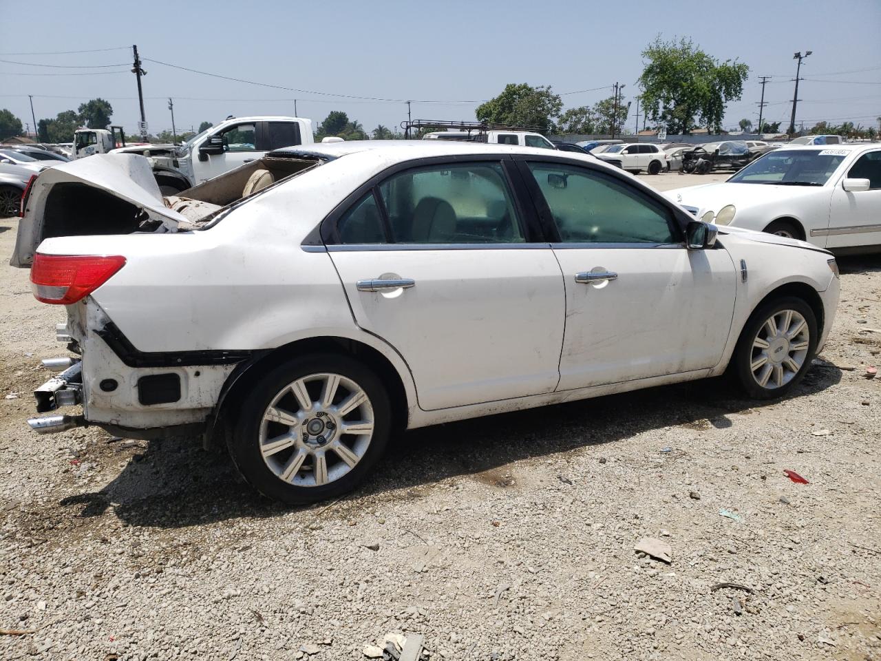 3LNHL2GC1BR758319 2011 Lincoln Mkz