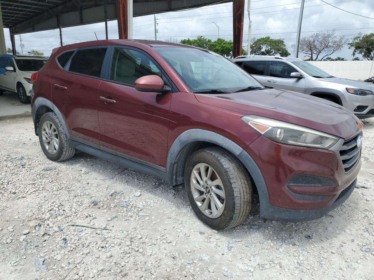 KM8J23A45GU056807 2016 Hyundai Tucson Se