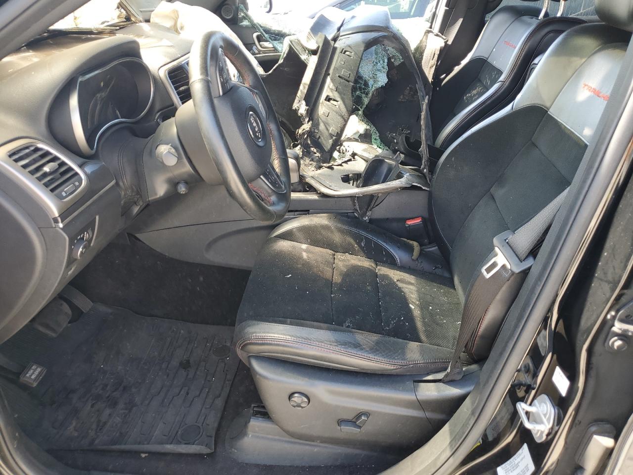 1C4RJFLT3HC742562 2017 Jeep Grand Cherokee Trailhawk