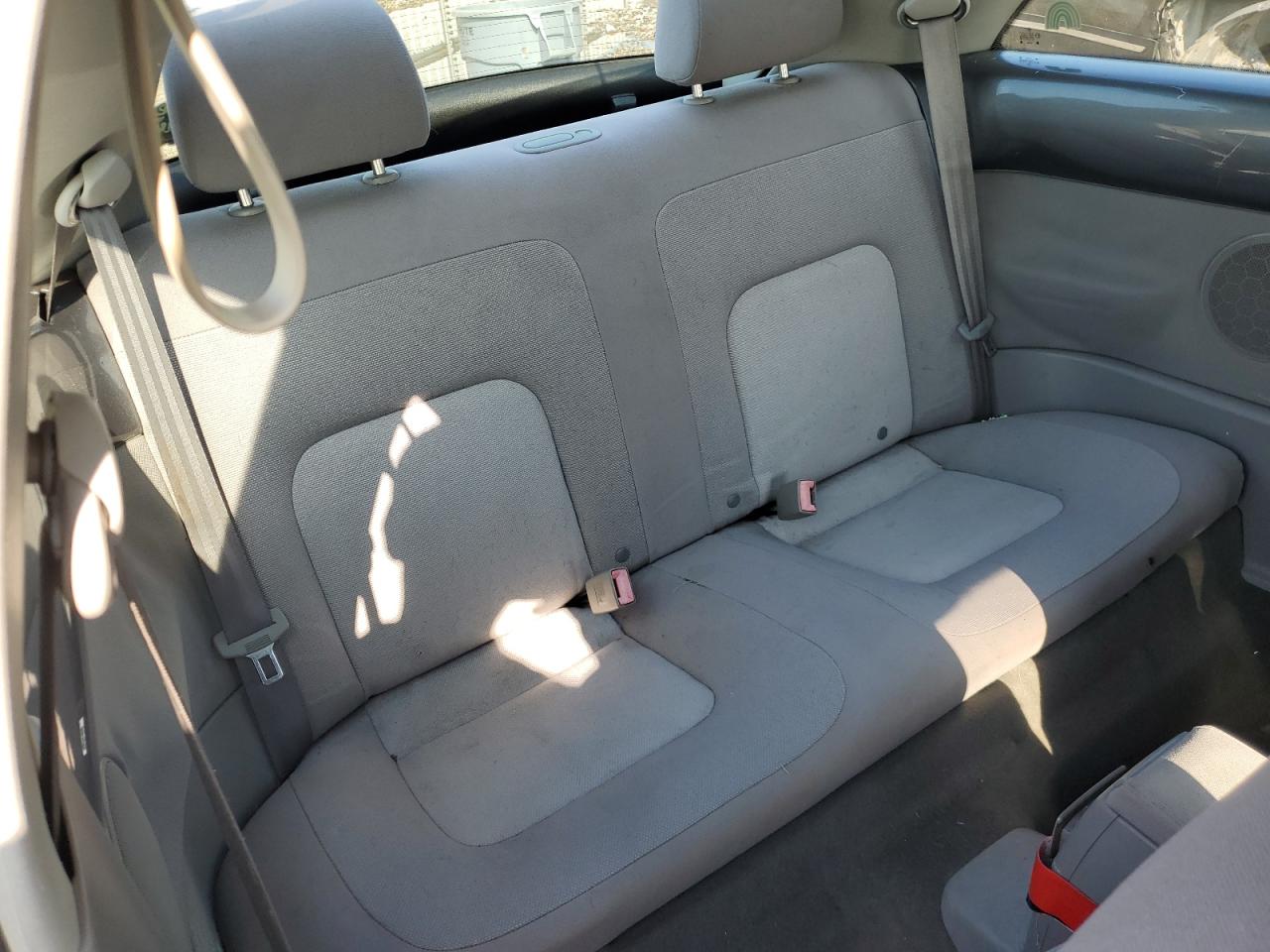 3VWBK31C75M402158 2005 Volkswagen New Beetle Gl