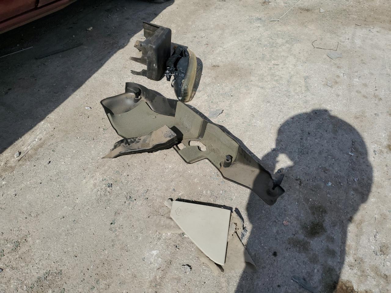 1GNEK13ZX2R118689 2002 Chevrolet Tahoe K1500