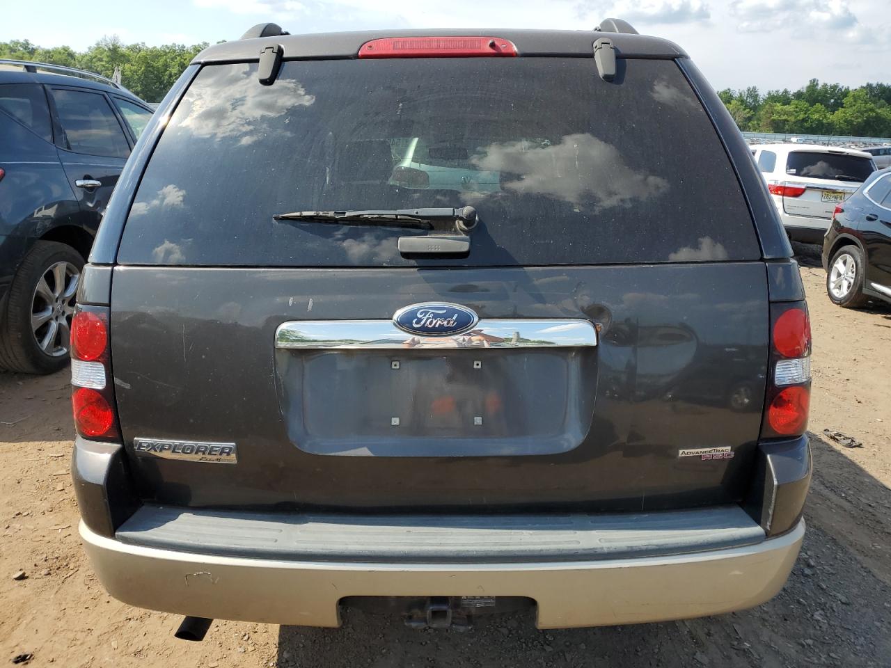 1FMEU74E97UA61919 2007 Ford Explorer Eddie Bauer