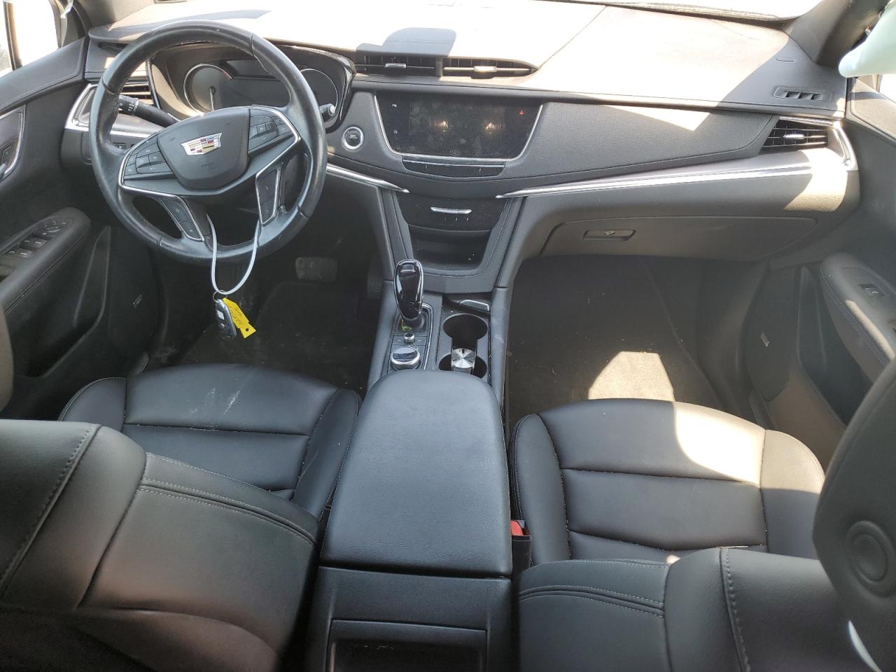 1GYKNAR41NZ123258 2022 Cadillac Xt5 Luxury