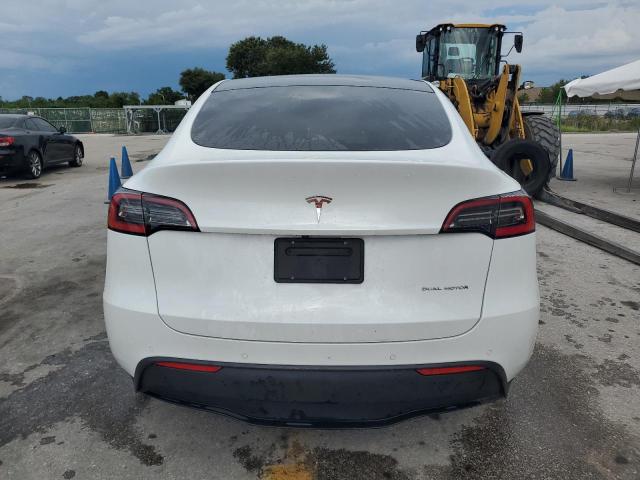 2020 Tesla Model Y VIN: 5YJYGDEE7LF049700 Lot: 60614274