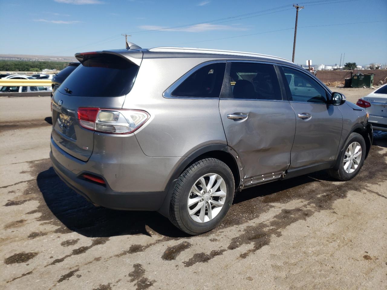 2018 Kia Sorento Lx vin: 5XYPGDA3XJG424579