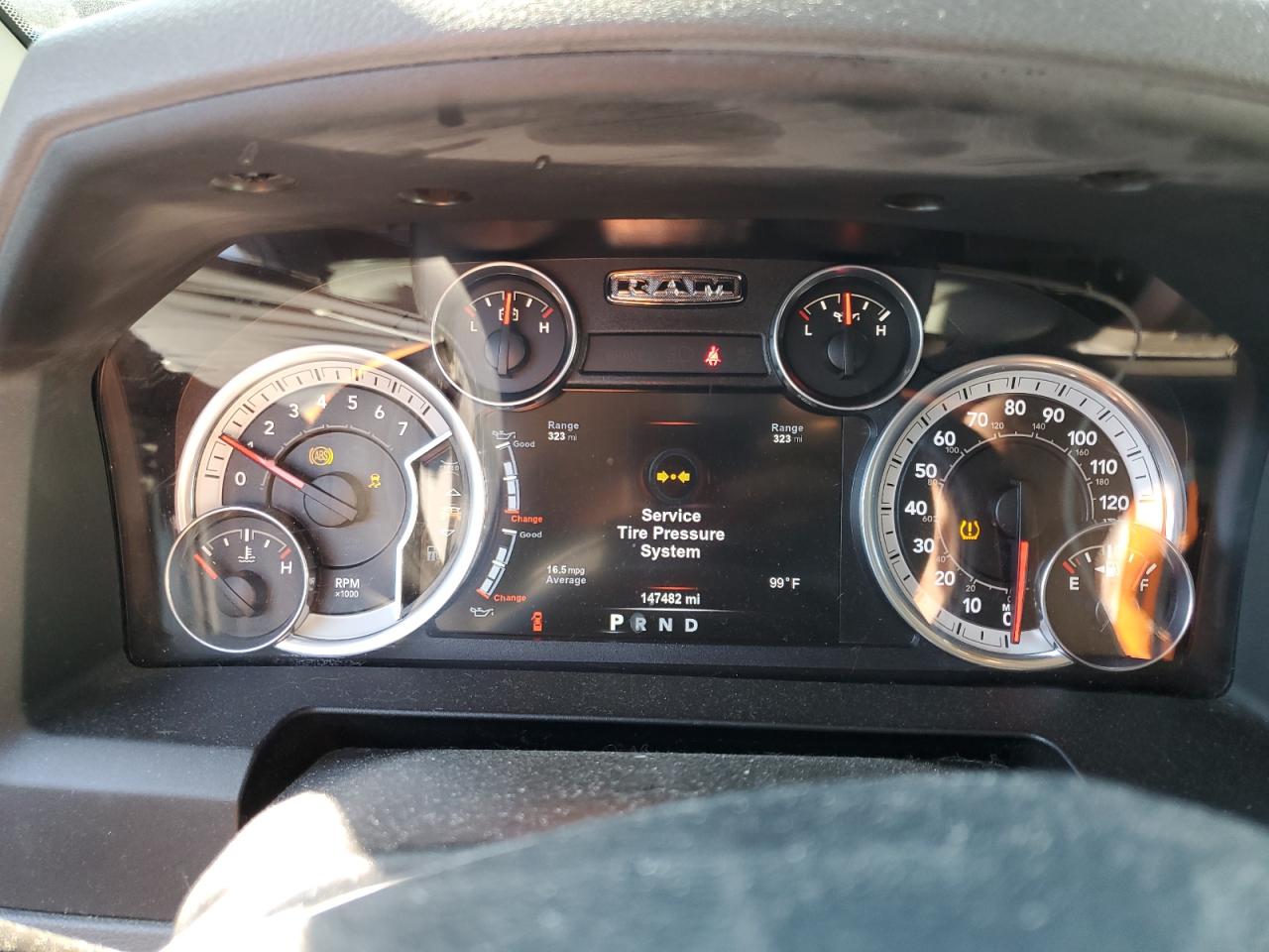 1C6RR7LG3FS534371 2015 Ram 1500 Slt