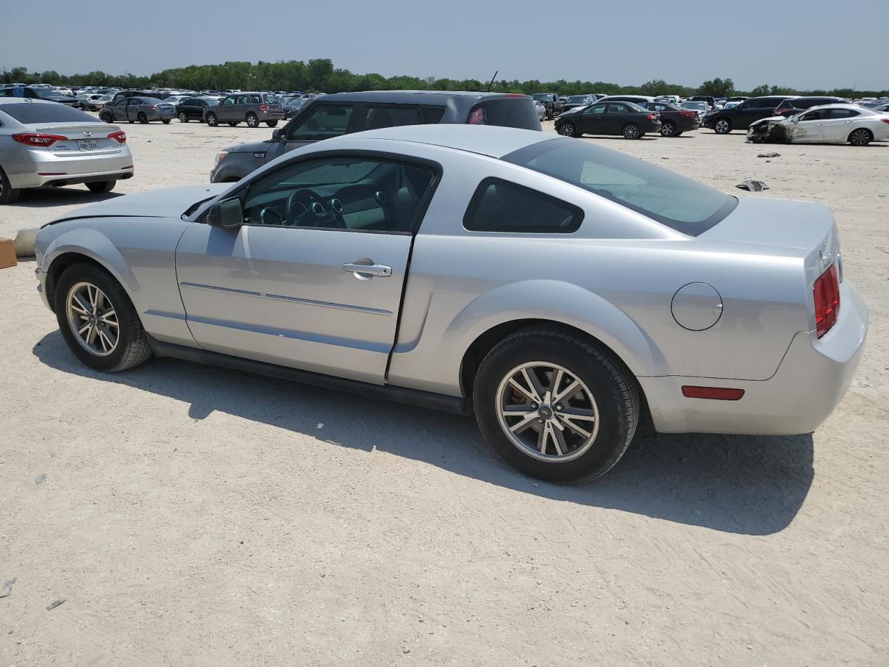 1ZVFT80N055225473 2005 Ford Mustang