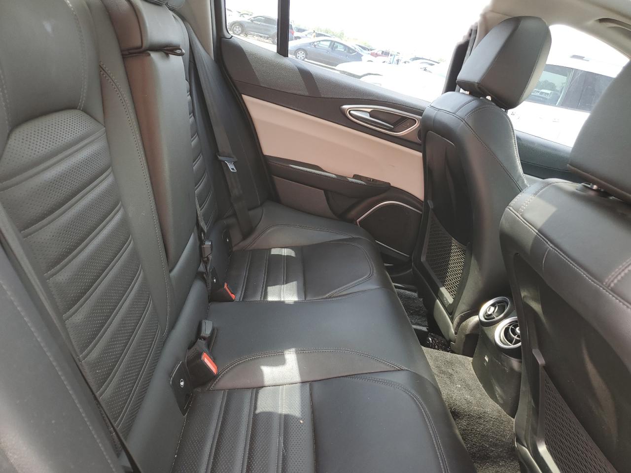 ZARFAMBN9K7604511 2019 Alfa Romeo Giulia Ti