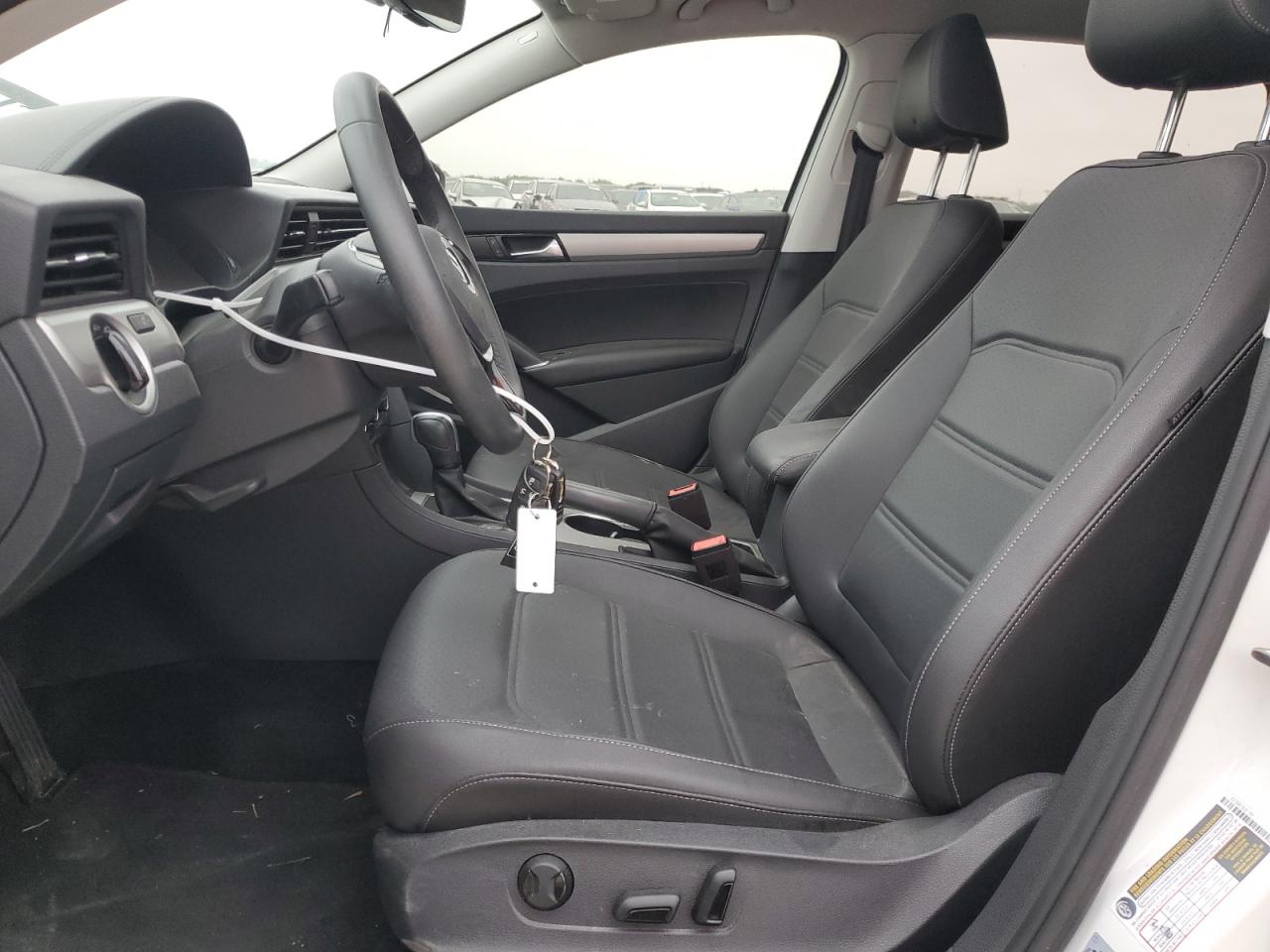 1VWSA7A30NC004995 2022 Volkswagen Passat Se