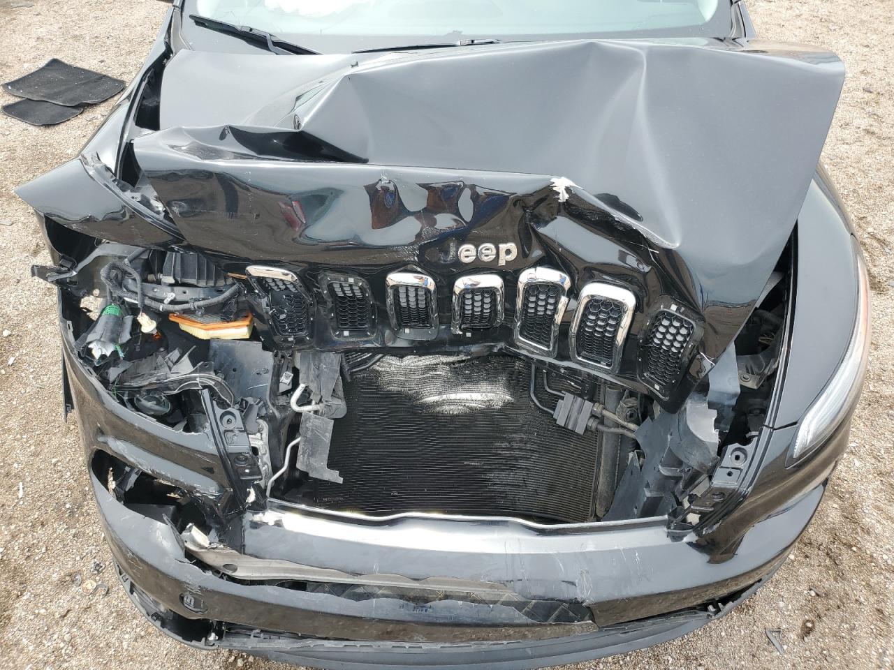 1C4PJLAB9EW162646 2014 Jeep Cherokee Sport