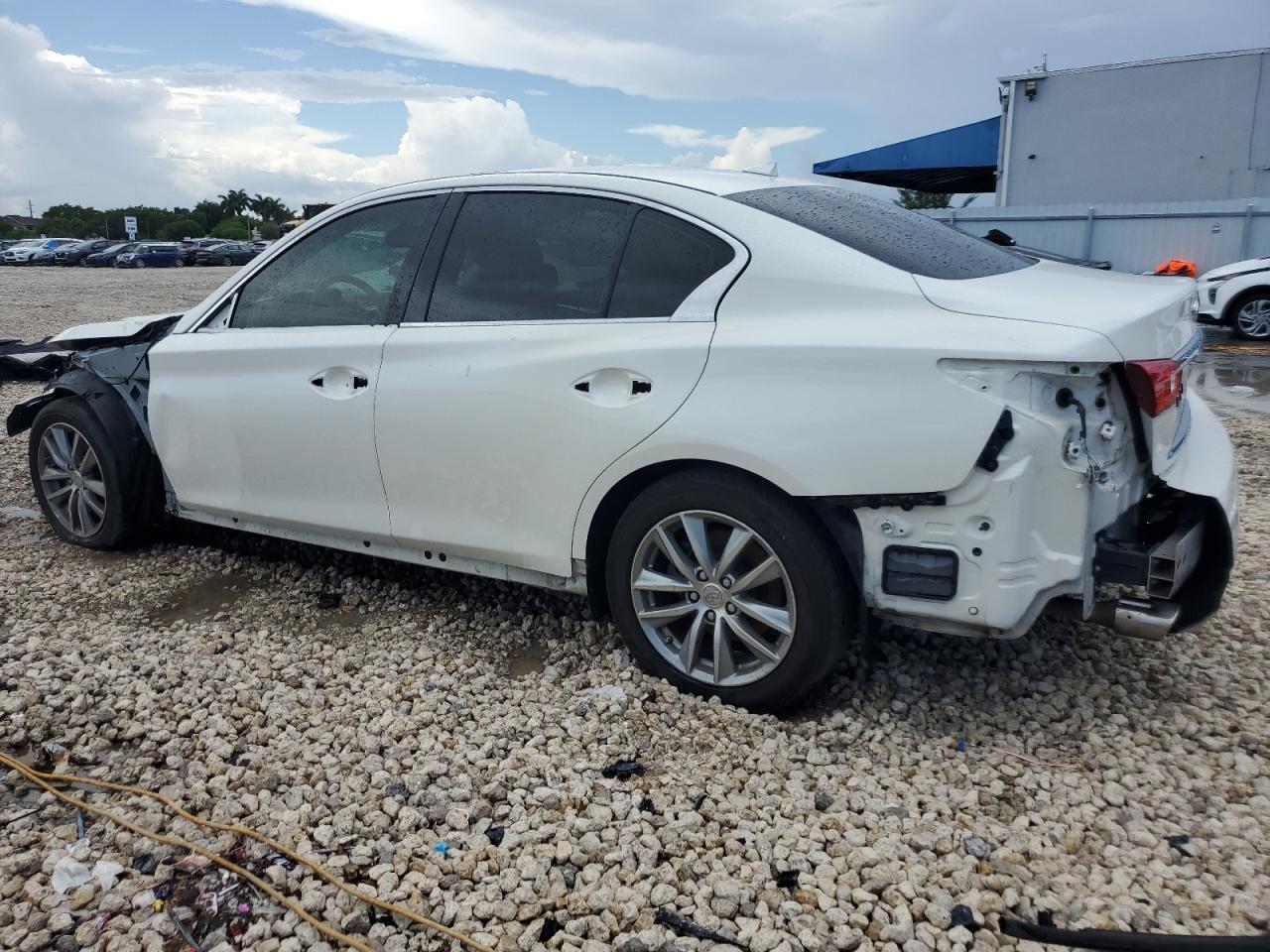 2016 Infiniti Q50 Base vin: JN1CV7AP6GM201782