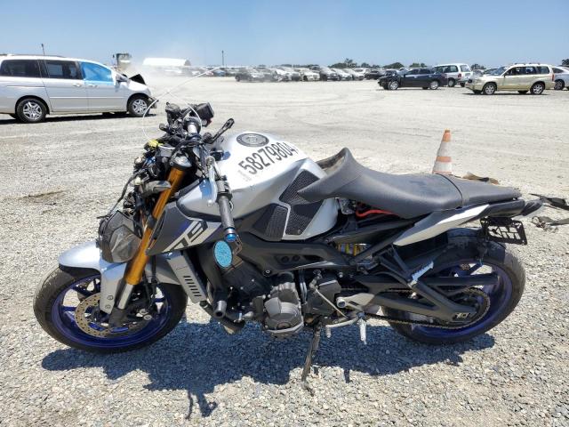 2015 YAMAHA FZ09 C JYARN33Y1FA001748