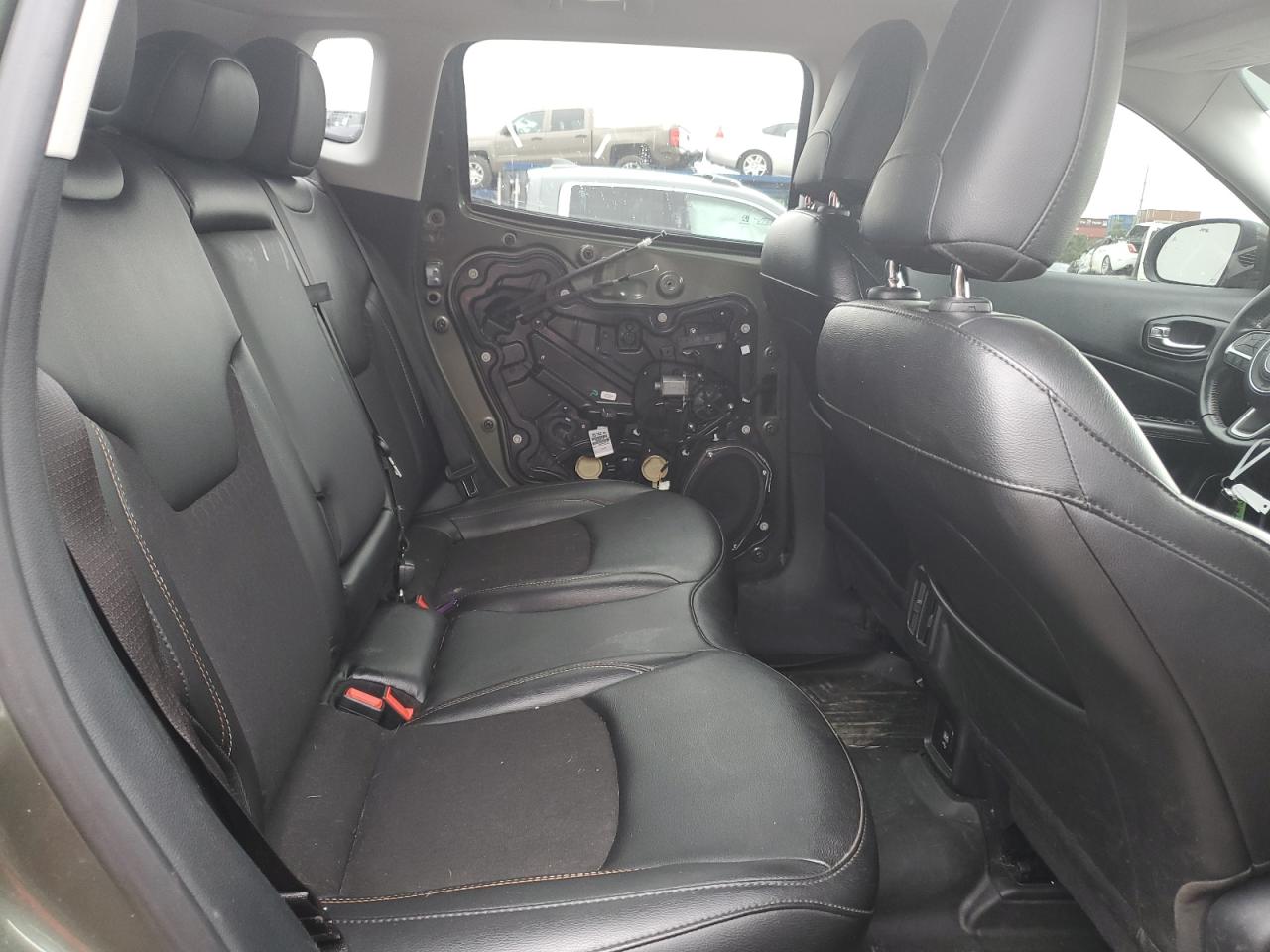 3C4NJDBB9LT255634 2020 Jeep Compass Latitude