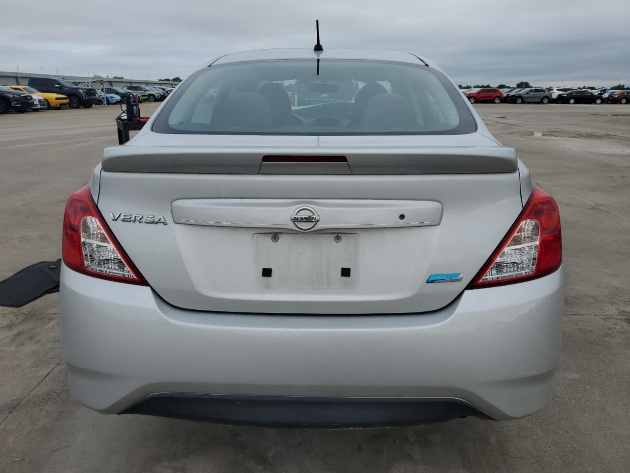 3N1CN7AP5FL831138 2015 Nissan Versa S