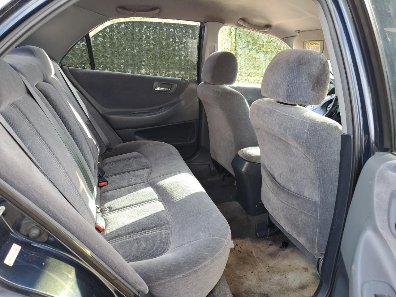 1HGCG5640YA104611 2000 Honda Accord Lx