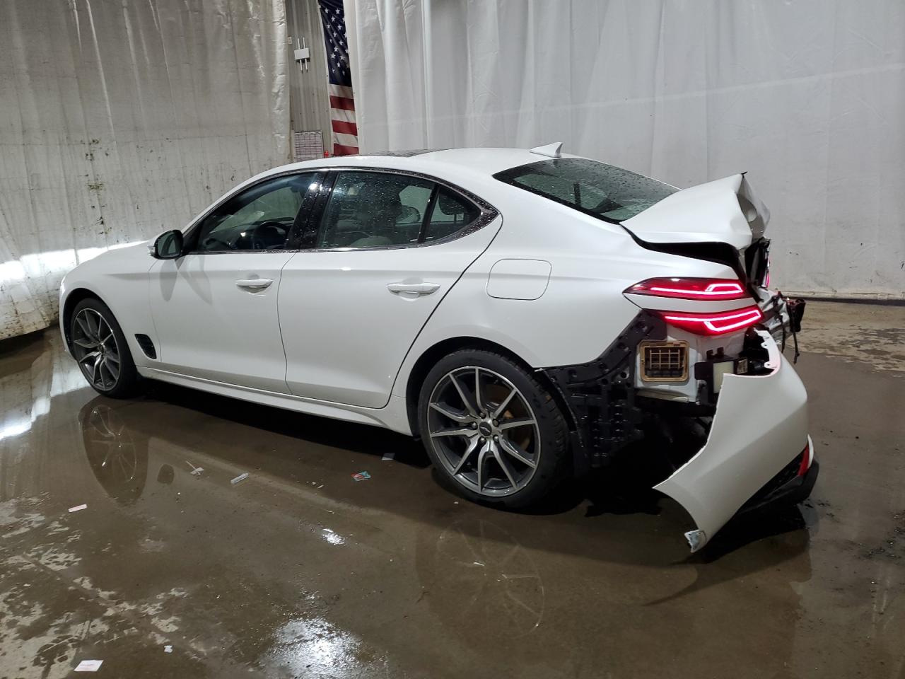 2022 Genesis G70 Base vin: KMTG34TA0NU096344