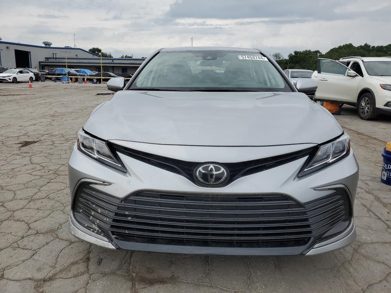 2021 Toyota Camry Le vin: 4T1C11AK0MU598133