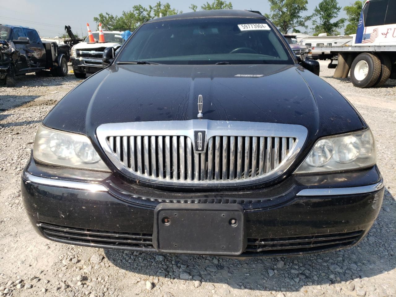 Lot #2955121794 2007 LINCOLN TOWN CAR E