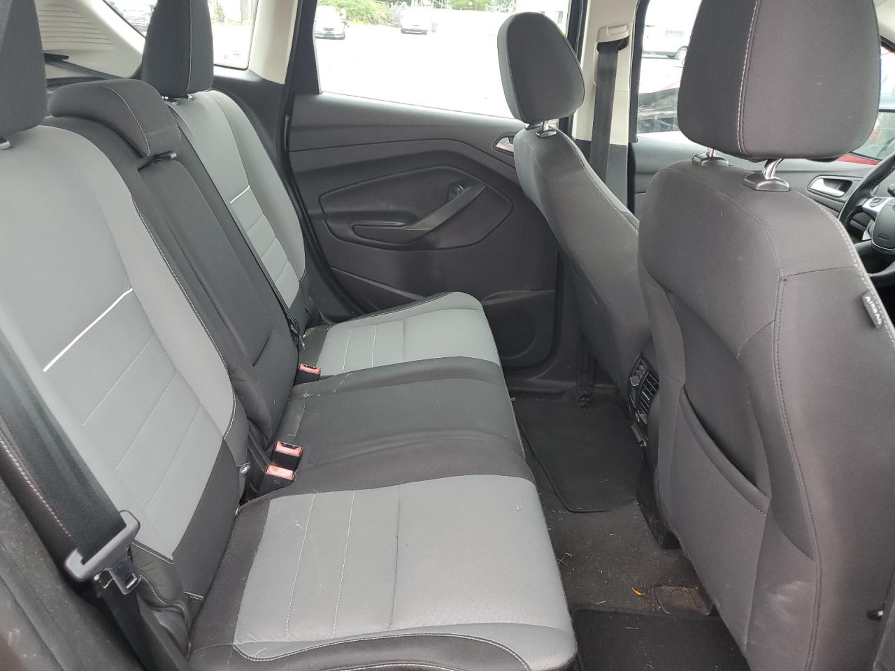 1FADP5AU1DL529933 2013 Ford C-Max Se