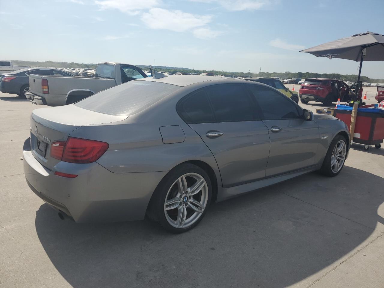 2013 BMW 535 Xi vin: WBAFU7C56DDU77218