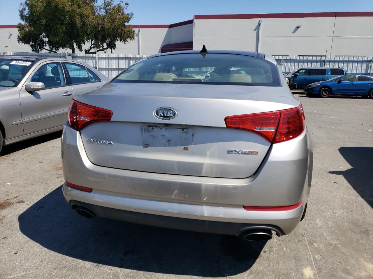 KNAGN4A68B5164240 2011 Kia Optima Ex