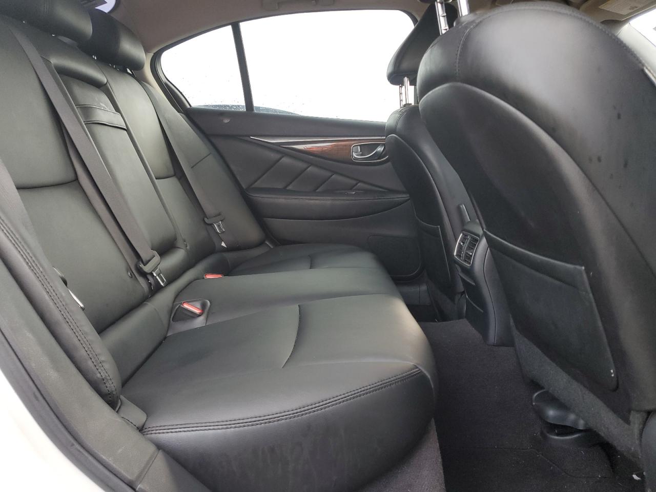 JN1EV7AP1JM352576 2018 Infiniti Q50 Luxe