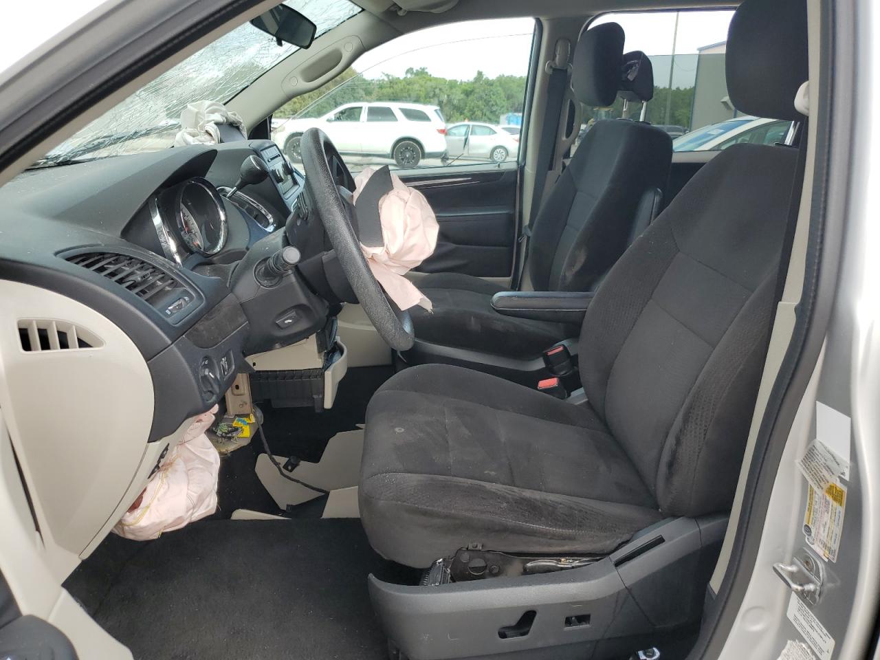 2C4RDGCG3CR277393 2012 Dodge Grand Caravan Sxt