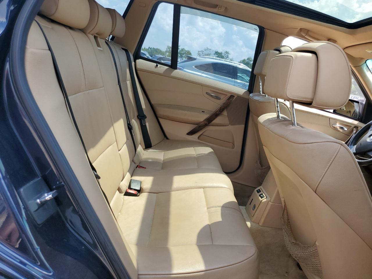 WBXPC93498WJ17211 2008 BMW X3 3.0Si