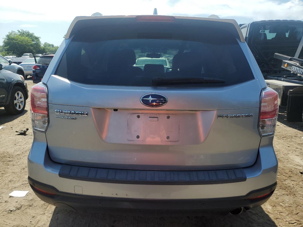 JF2SJAWC6JH479509 2018 Subaru Forester 2.5I Touring